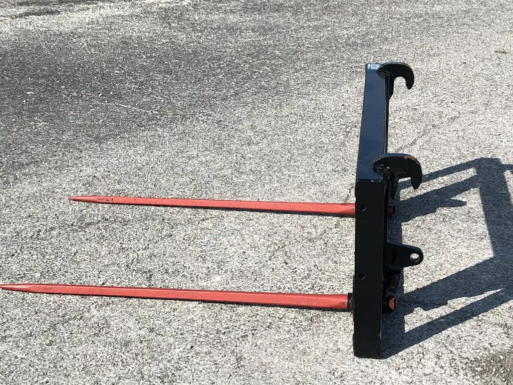 Euro/Global Series Quick Attach Loader: Double Tine Bale Spear