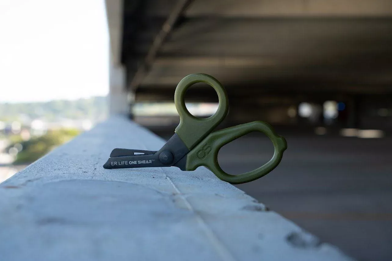 MINI Compact Medical Tactical Trauma Shears | ONE SHEAR